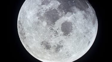 Kako nocoj videti super snežno luno