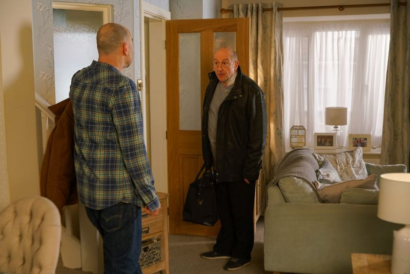 Coronation Street-spoilere: Tim Metcalfe kaster faren sin ut!