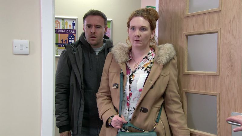Coronation Streetin spoilerit: Fiz ja Tyrone Dobbs jäävät toivottomaksi…