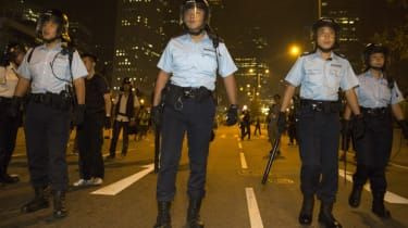 Hongkong: policja przyjmuje twardą taktykę w obliczu eskalacji protestów
