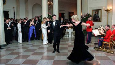 Prințesa Diana și John Travolta