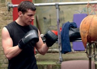 Ronnie hartenbreker Nigel Harman onthult het drama achter de schermen over de vraag of Dennis Phil Mitchell zou kunnen slaan!
