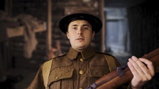 EastEnders-ster Max Bowden verschijnt in virtuele theaterproductie van Birdsong