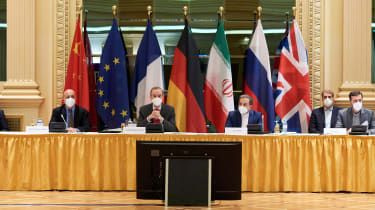 Membrii delegației UE la Viena ieri