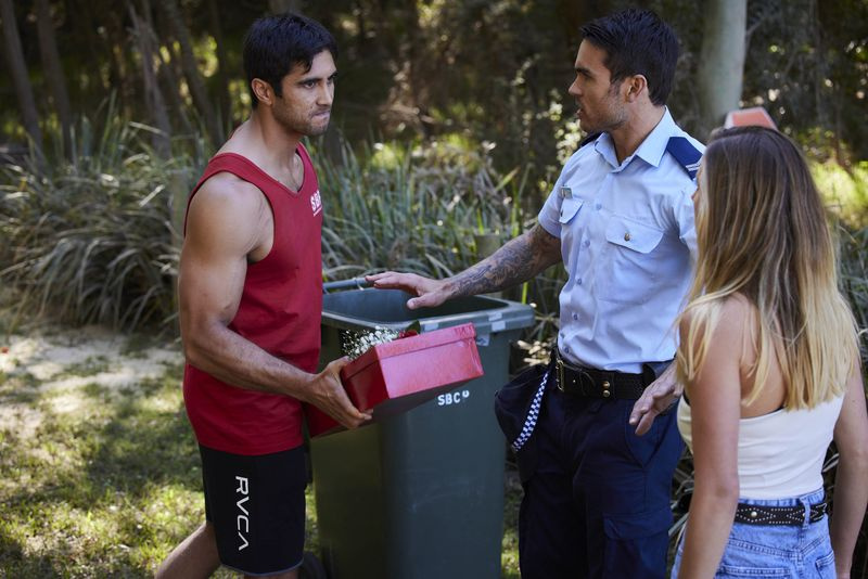 Cash Newman cu Tane Parata în Home and Away