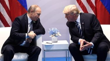 Trampa īslaicīgais kiberdrošības līgums ar Putinu: labākie tvīti, joki un mēmi