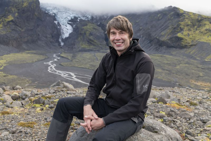 TV tänä iltana, professori Brian Cox.