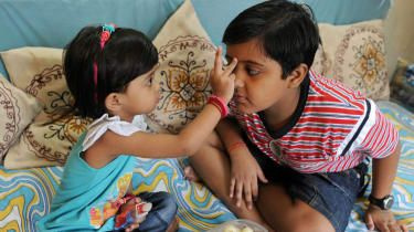 Raksha Bandhan: festivāls brāļiem un māsām