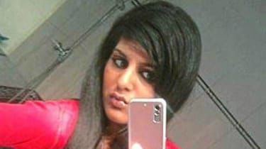 Tooba Gondal, Izyda,