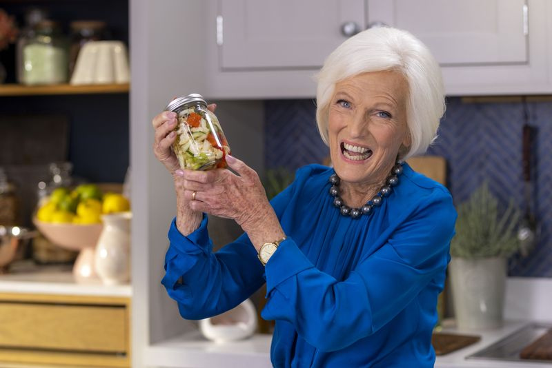 TV šį vakarą Mary Berry dalijasi patarimais, kaip lengvai atidaryti stiklainius.