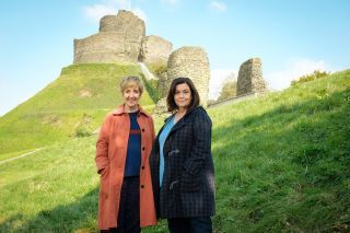 Dawn French ja Julie Hesmondhalgh rõõmustavad Maggie Cole'i ​​tegemise üle!