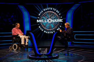 Il concorrente Who Wants To Be A Millionaire di ITV CONOSCE la risposta a una domanda da un milione di sterline, ma NON vince