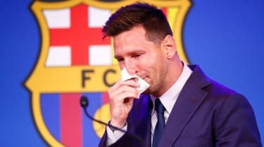 Le mouchoir en larmes de Messi mis aux enchères à 1 million de dollars