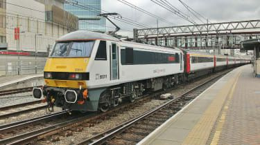 Tågpassagerare stämmer Greater Anglia för 'besvärlig' service