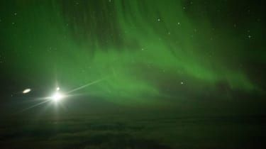 Southern Lights oszałamia pasażerów podczas pierwszego na świecie lotu Aurora Australis