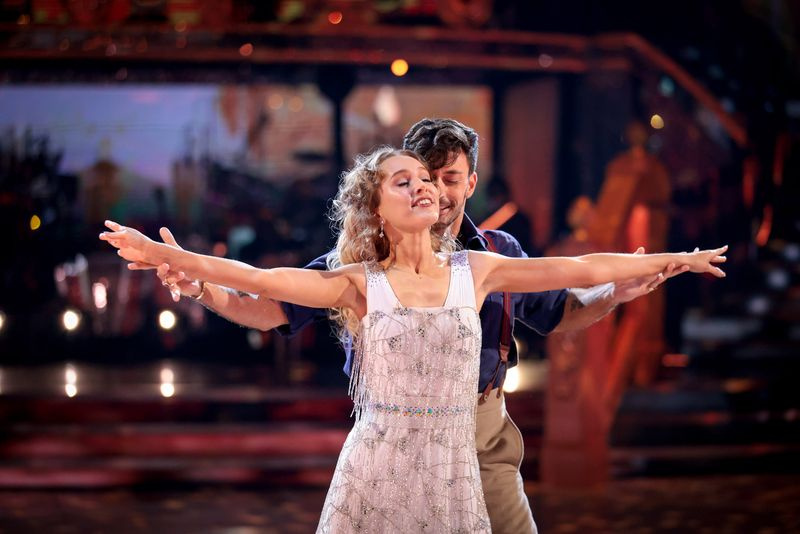 Rose en Giovanni in Move Week op Strictly Come Dancing