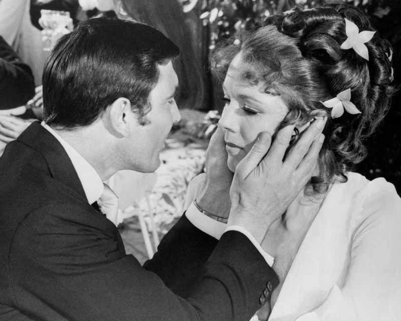 Diana Rigg Tracy rollis filmis On Her Majesty