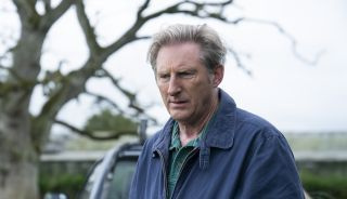 Adrian Dunbar για την επιστροφή του Blood: 'Όλες οι οικογένειες είναι δυσλειτουργικές!'