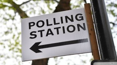 wd-polling_station _-_ ben_stansallafpgetty_images.jpg