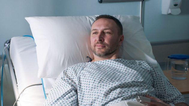 Holby City Fletchi vähioperatsioon