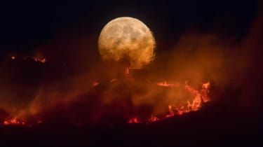 ¿Cómo empezó el incendio de Saddleworth Moor? La policía investiga el enlace de incendio provocado