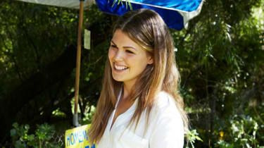 Den falske kreftbloggeren Belle Gibson bøtelagt 240 000 pund