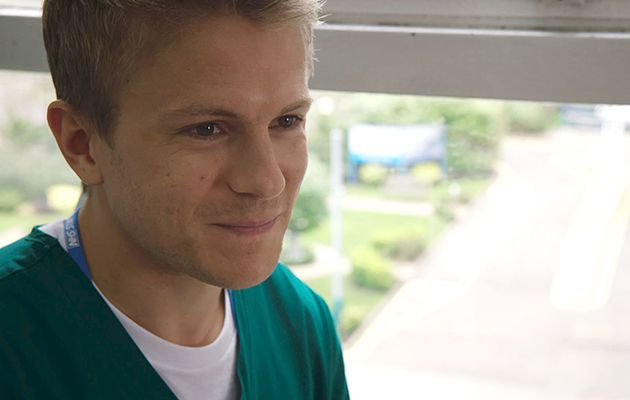 Holby crossover Ethan, spilt av George Rainsford