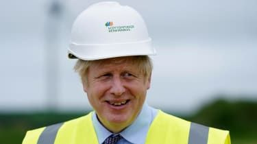 Boris Johnson obišče vetrno elektrarno Scottish Power Carland Cross