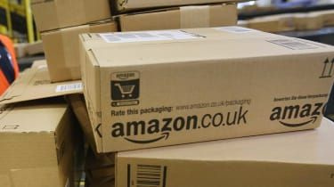 Poslanci opozarjajo Amazon in eBay zaradi spletnih goljufij z DDV