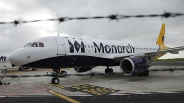Companiile aeriene Monarch se prăbușesc