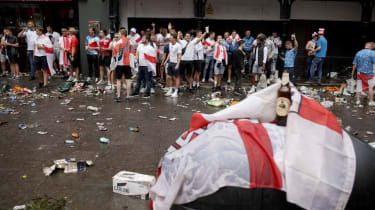 Fanii Angliei se adună în Leicester Square înainte de începerea finalei Euro 2020