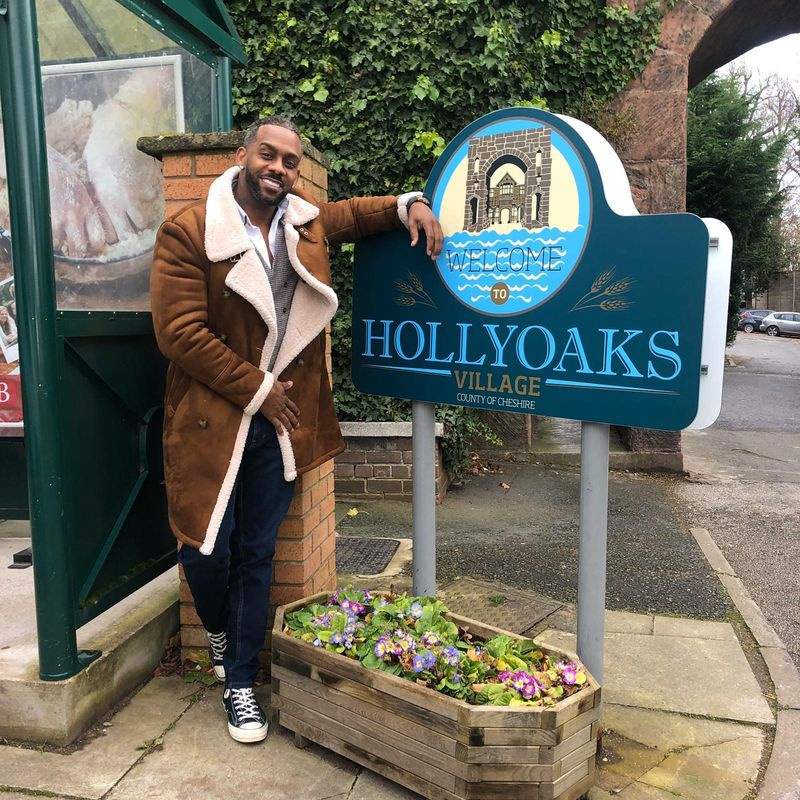 Richard Blackwood liittyy Hollyoaksin näyttelijöihin