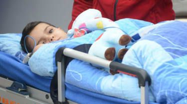 Ashya King „s-a vindecat de cancer” printr-un tratament refuzat de NHS