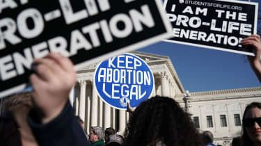 S-a explicat provocarea anti-avort la Roe v Wade