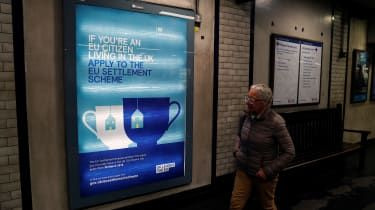 Τι συμβαίνει με τους πολίτες της ΕΕ εάν δεν λάβουν την προθεσμία του διακανονισμού;