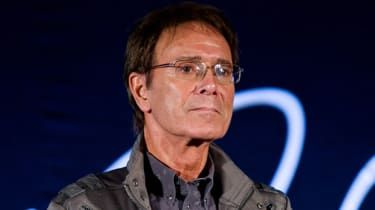 Cliff Richard: întrebări reînnoite despre mass-media și poliție