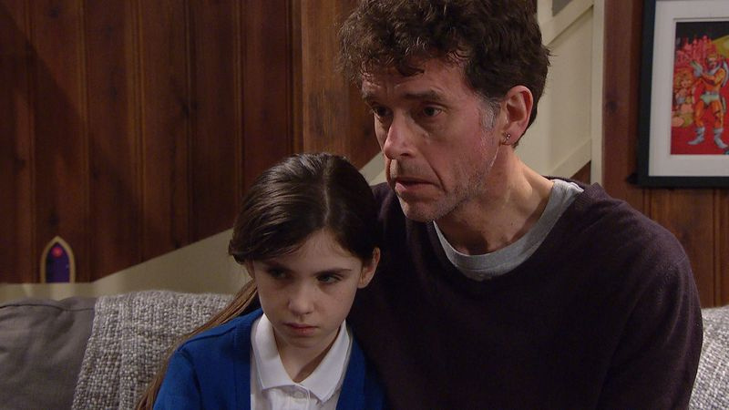Marlon se siente culpable en Emmerdale