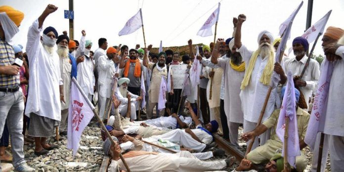 Raudtee Roko protest algab Punjabis, raudteeteenused on peatatud
