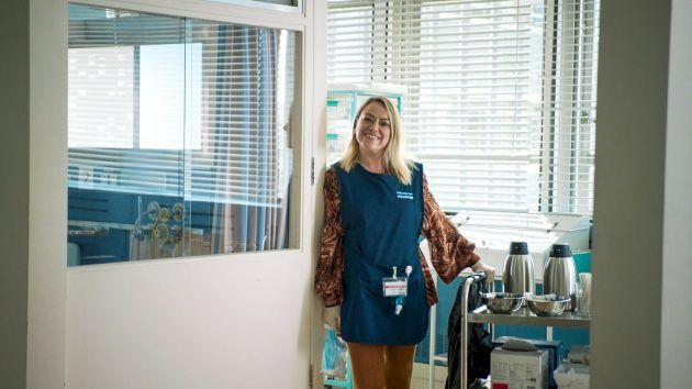 Η Sian Reese-Williams ως Jodie Rodgers στο Holby City