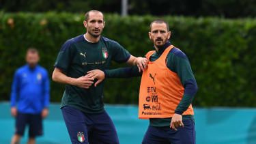 Giorgio Chiellini och Leonardo Bonucci på ett träningspass i Italien i juni
