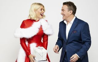 Το Take Off With Bradley And Holly επιστρέφει στο BBC