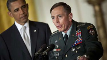 Gen Petraeus in mučilne enote: druga zgodba o navalu v Iraku