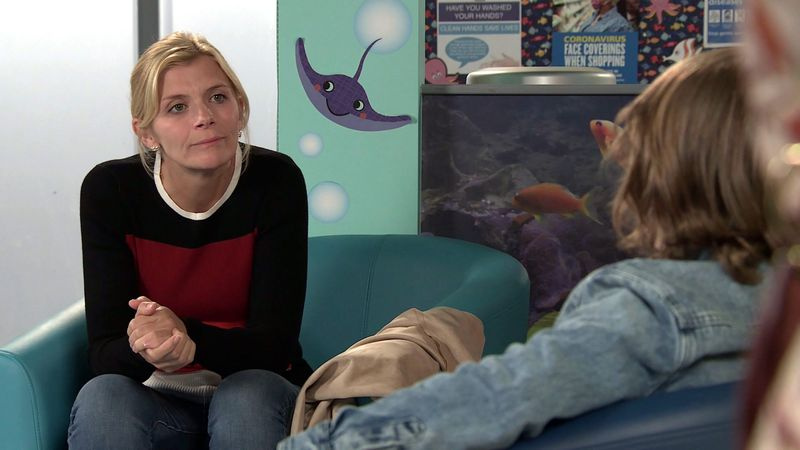 Coronation Streetin spoilerit: Fragile Leanne Battersby tapaa Nickin pojan