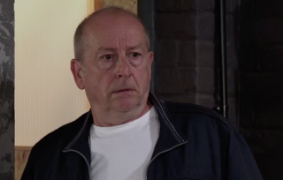 Coronation Streetin konna Geoff aiheuttaa hääpäivän verilöylyn, kun hän kohtaa uuden vihollisen
