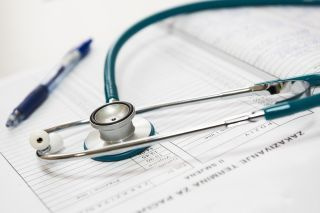 Doogie Kameāloha, M.D, μια ανανέωση του εμβληματικού προγράμματος της δεκαετίας του