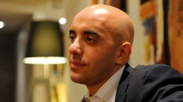 Redoine Faid: Fransk gangster flyr från fängelse i helikopter