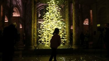 クリスマスのホームレス危機に直面している英国の子供たち