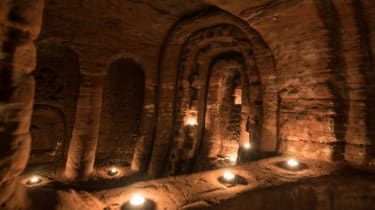 Królicza nora prowadzi do sieci jaskiń templariuszy