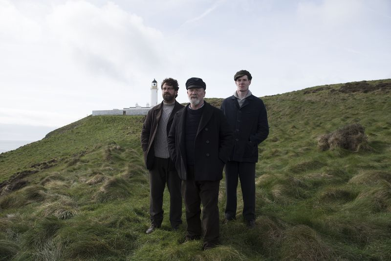 TV nocoj Gerard Butler, Peter Mullan in Connor Swindells v Izginjanju