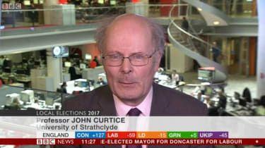 Jak se anketář John Curtice stal volebním idolem Twitteru